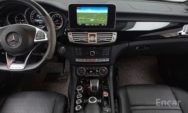 Mercedes-benz CLS63 Banan German zborka Koreadan zakazga obkeberamiz