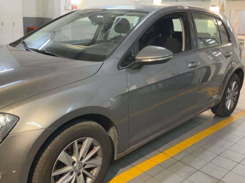 Volkswagen Golf VII 1.6 TDI Business BlueMotion Tech 2013