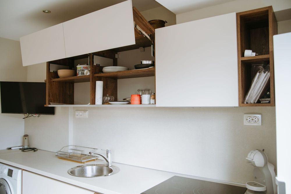 Дава се под наем Двустаен апартамент в Велико Търново, Център - 60 кв.м за 328.95 € - Снимка #2