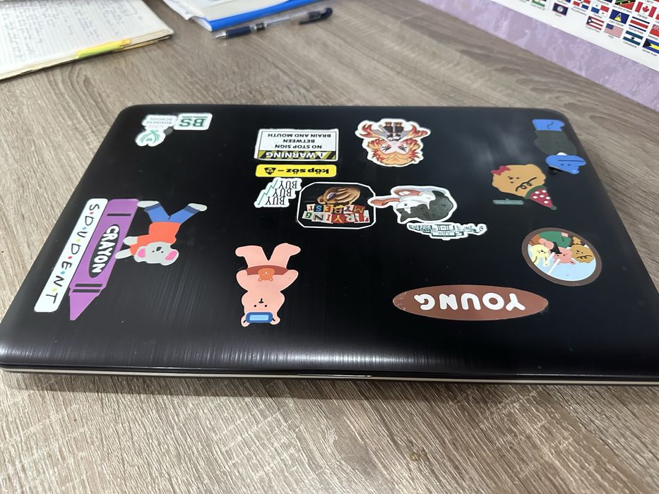 Ноутбук ASUS vivobook max