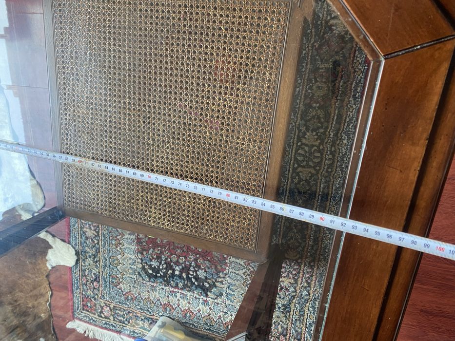 Продавам ретро маса