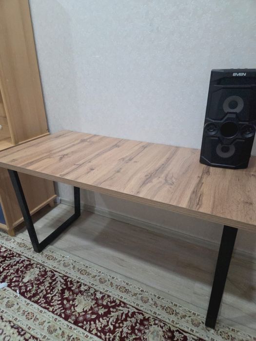 Новый стол подходит для компьютера