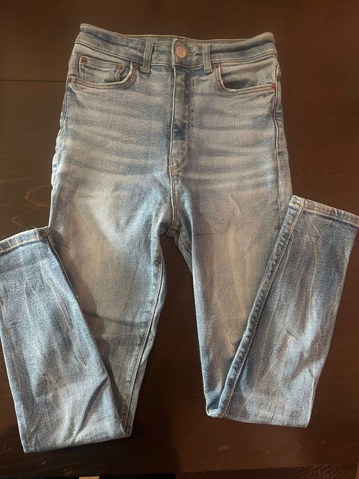 Дамски тесни дънки с висока талия