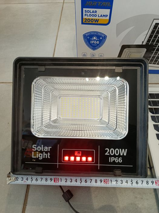 Proiector  solar Jortan 200 w