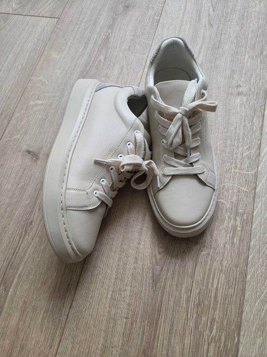 Бежови сникърси Twinset