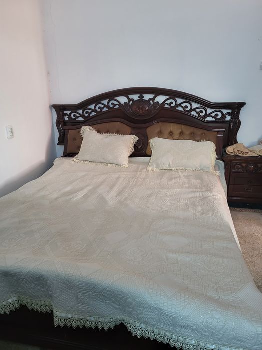 Спальний гарнитур