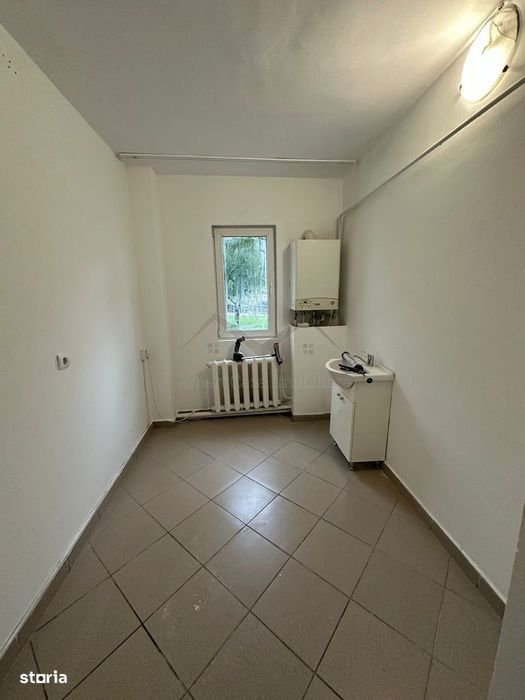 Spatiu comercial Podu Ros