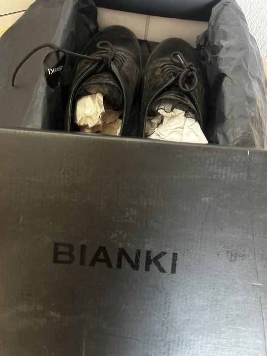 Нови обувки BIANKI