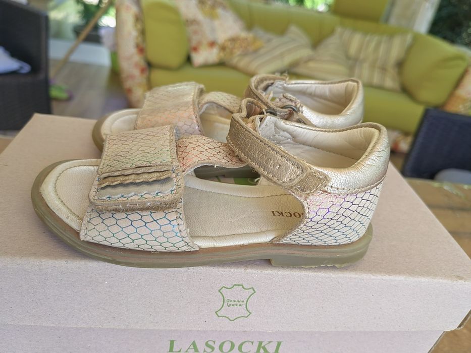 Sandale  piele măr 24