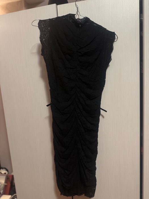 Черна къса рокля