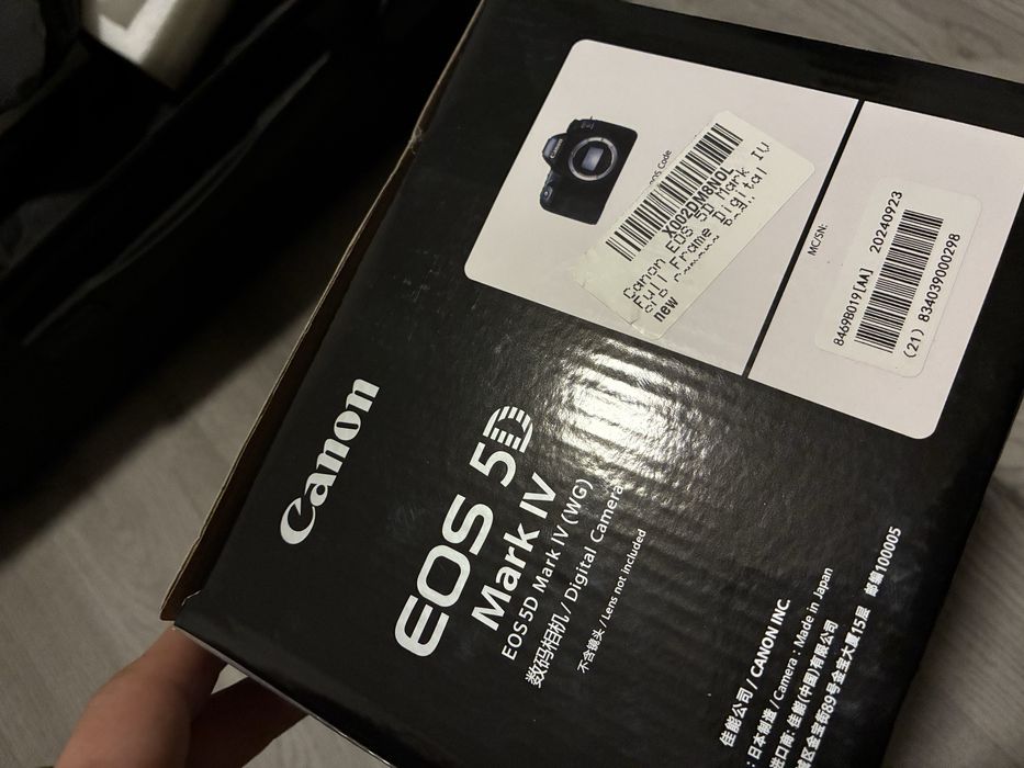 Canon EOS 5D Mark IV(WG) Full Frame Digital SLR Body Camera