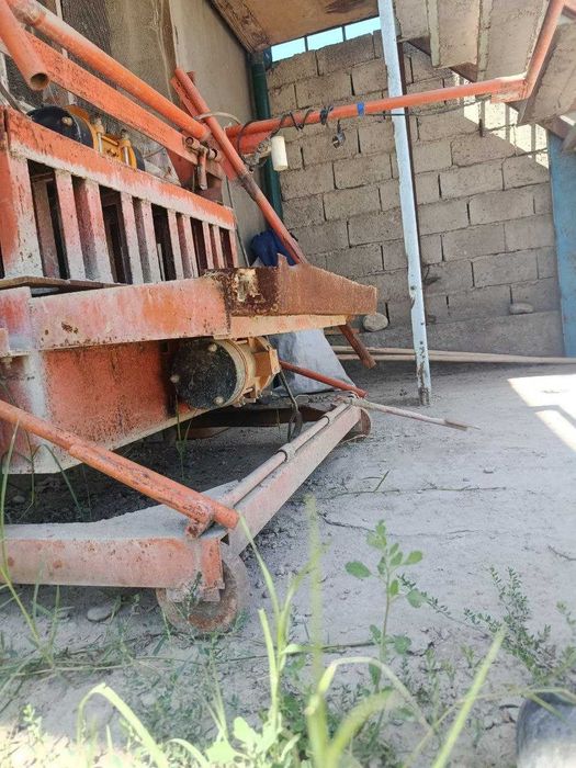Blok g'isht aparat sotiladi