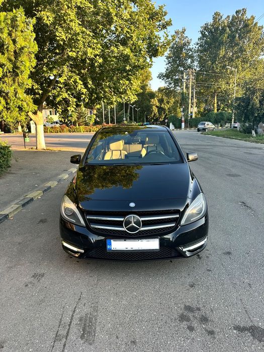 Mercedes-Benz B 180 Mercedes B180 CDI 2012 / Park Assist / Radar / Cutie 7G-DCT / Cons5.3%