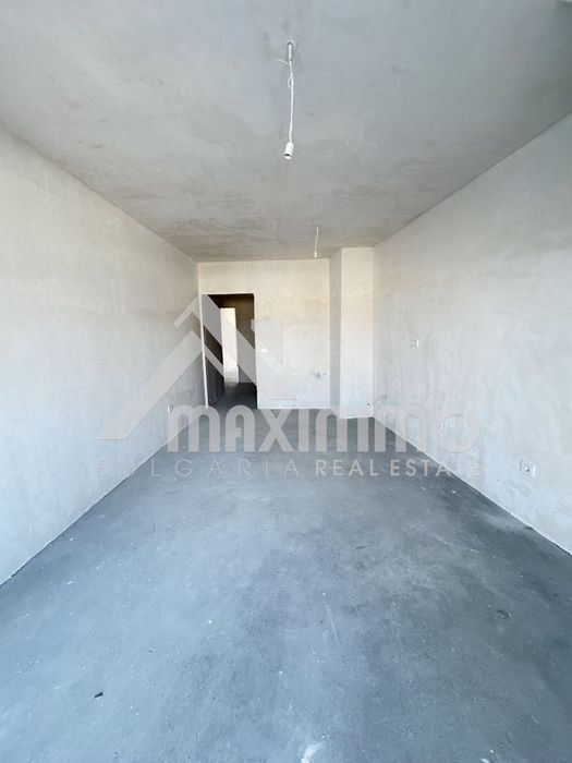 Продава се Двустаен апартамент в к.к. Златни пясъци - 50 кв.м за 1260 €/кв.м - Снимка #1