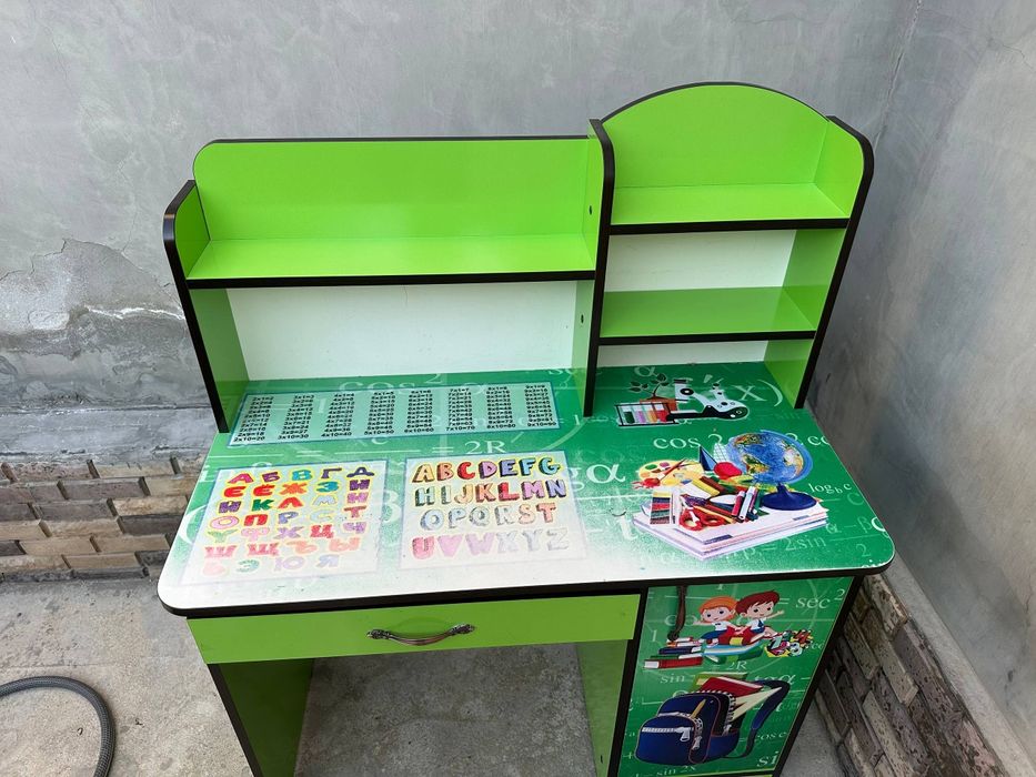 детская парта для учебы
