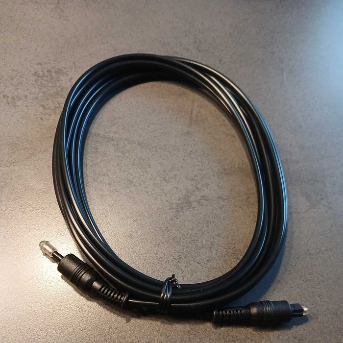 Lindy оптичен цифров аудио кабел 5 м Toslink SPDIF 3,5 mm 35224