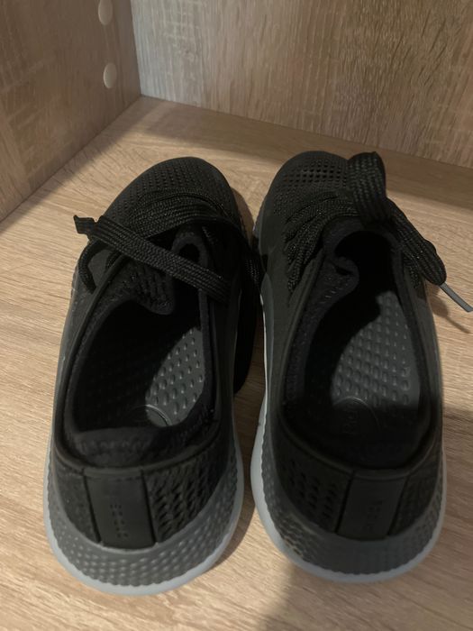 Маратонки Crocs от гума дишащи