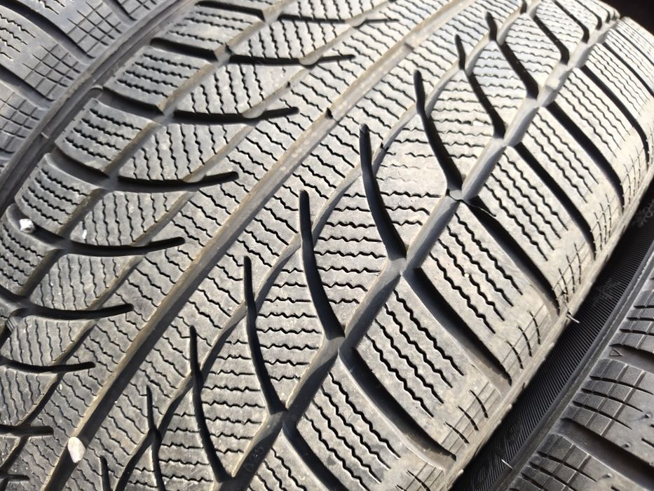 245/45/19" 4бр Goodride winter,dot2823,6mm