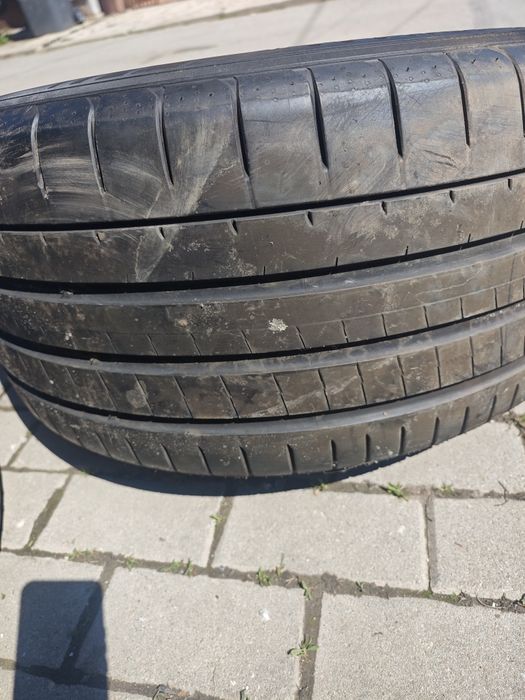 Гуми летни 285/45R22 2бр и 325/40R20 2бр спорт пакет Mercedes GLS