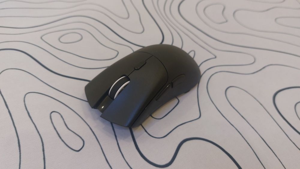 Мышка attack shark r1 mouse,в подарок коврик и грипсы