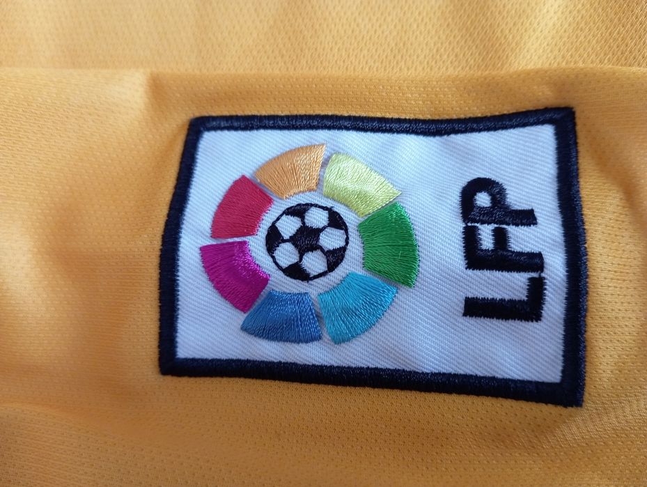 Оригинални тениски на Англия и Барселона