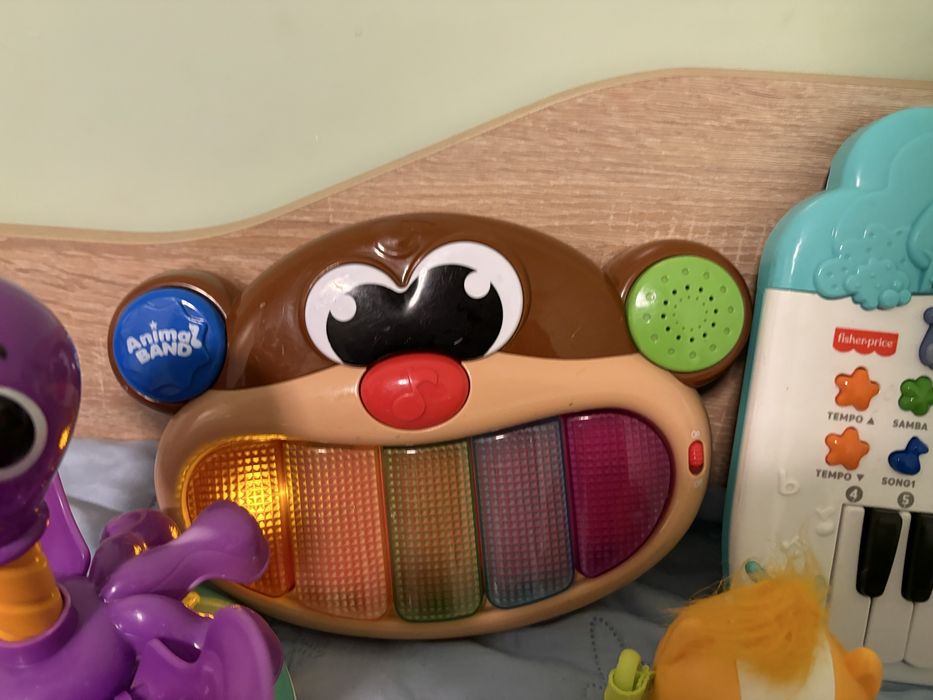 Лот бебешки играчки музикални