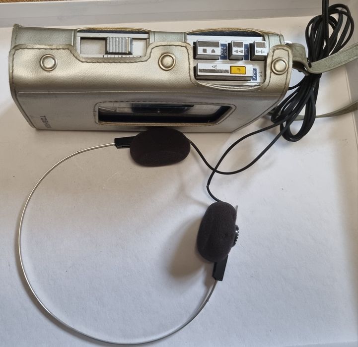 Radiocasetofon portabil de colecție Toshiba KT-S1 Metal