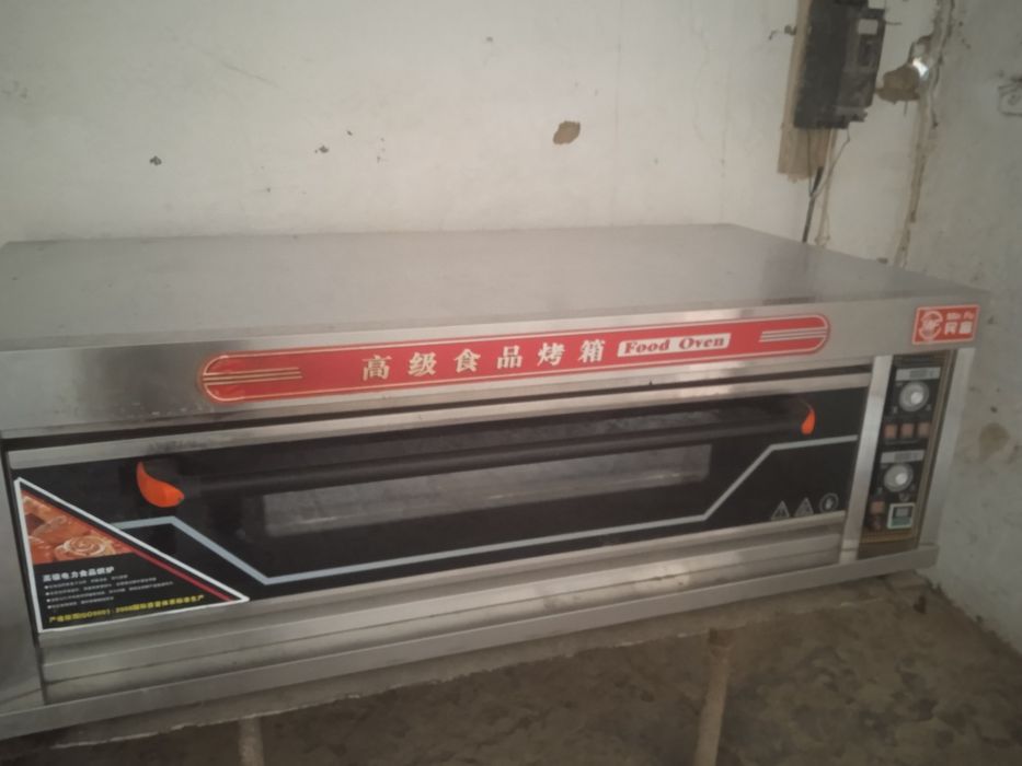 Duxopka 3 fazali mikser 30 kg 220 volt  holati yangi