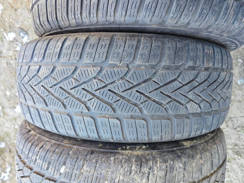 4x Anvelope de IARNĂ Semperit 196/60R15