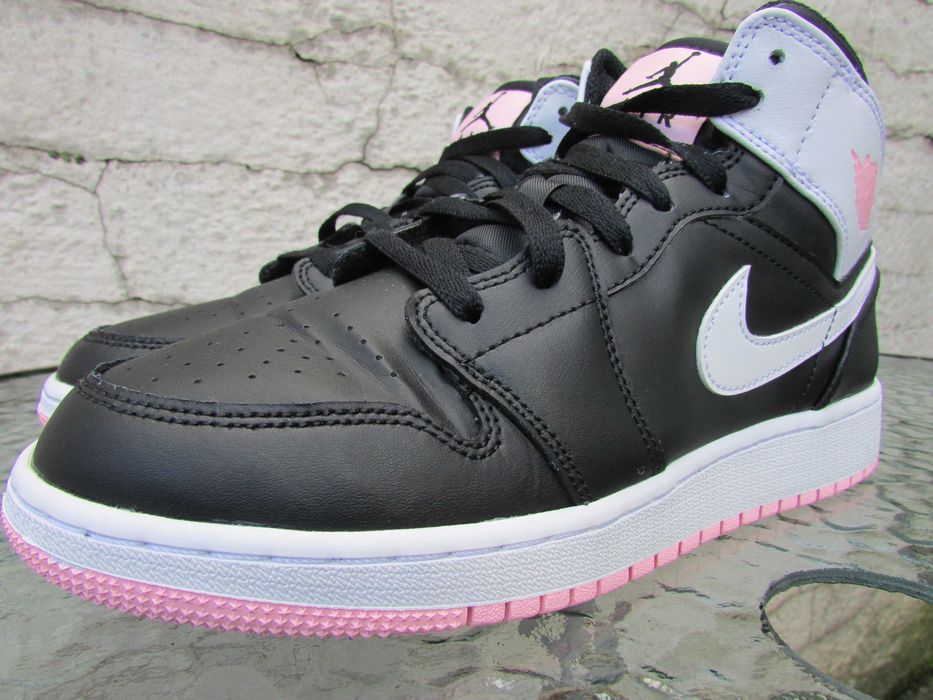 Маратонки Nike Air Jordan 1 Mid 'Arctic Punch'