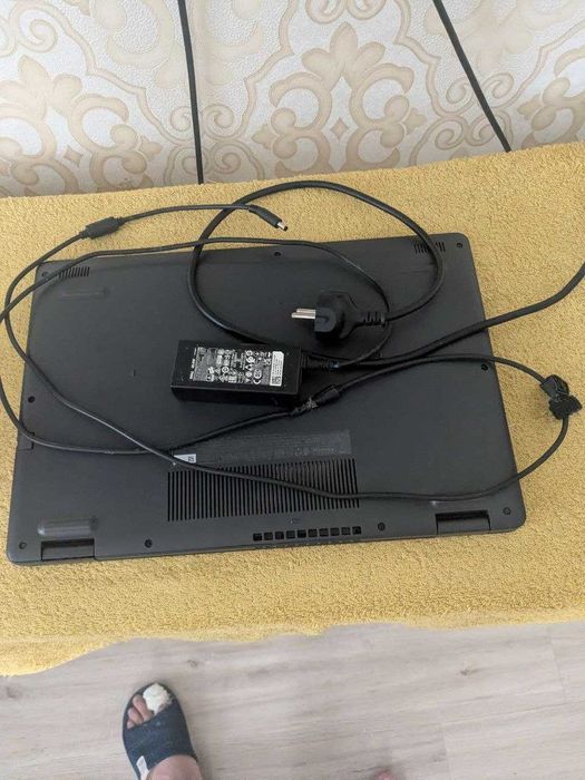 Dell Vostro 3500, ВНИМАНИЕ БЕЗ SSD/HDD