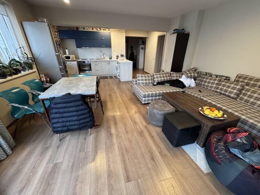 Дава се под наем Тристаен апартамент в Варна, Аспарухово - 120 кв.м за 650 € - Снимка #4