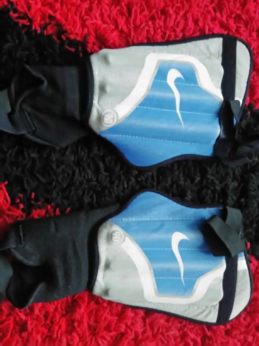 Aparatori Nike adulti