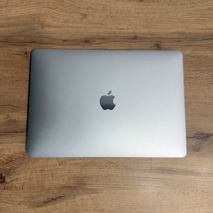 MacBook Air 13 2019 i5 SSD 128GB RAM 8GB Silver - GARANTIE 12 LUNI | TrueGSM