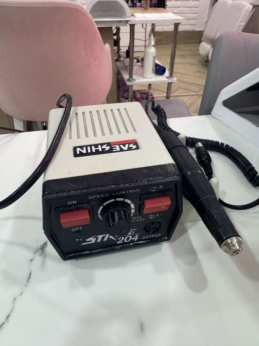 Маникюрная машинка Strong