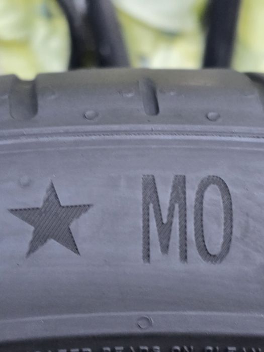 Vand patru anvelope de vara pirelli p zero  245 40 20 /  275 35 20 dot 3224