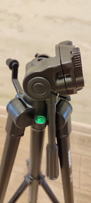 Продам штатив для фотоаппарата