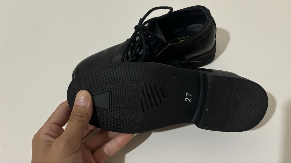 Детские туфли