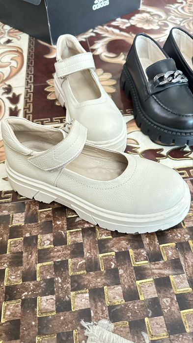 30 тыс за оба туфлей