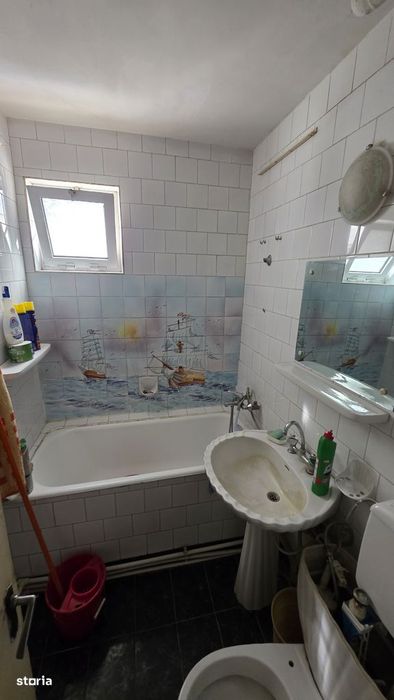 Vand ap cu 4 camere zona 10 Nievele