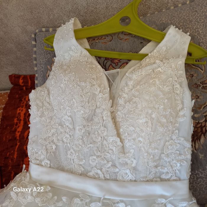 Продаётся свадебное платье