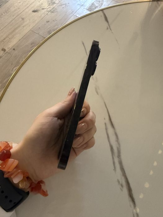 Продам iPhone 14pro