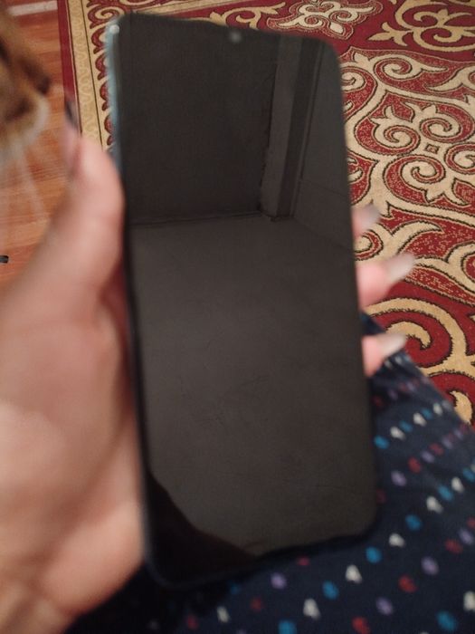 Телефон Realme C21Y