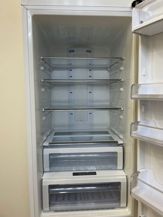 Холодильник, б/у, в отличном состояний