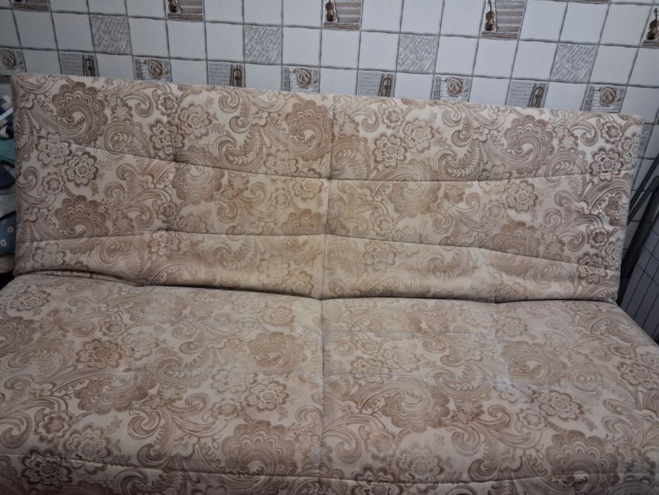 Продам диван недорого