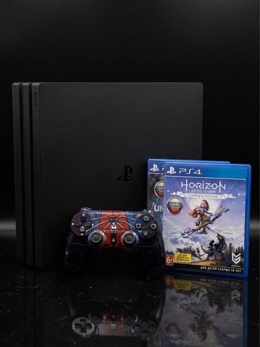 Play Station 4 Pro, 1TB