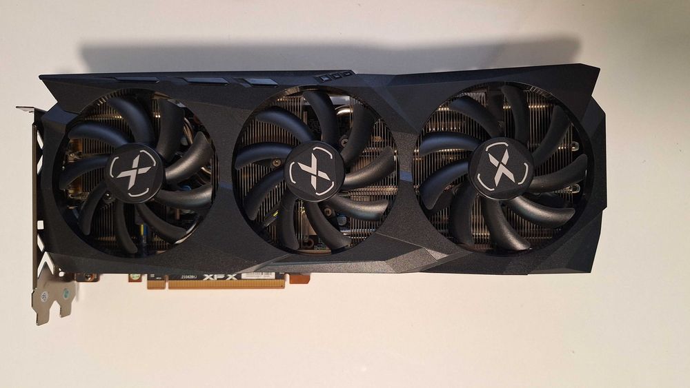 XFX Speedster SWFT 309 AMD Radeon RX 6700 XT CORE Gaming 12 GB