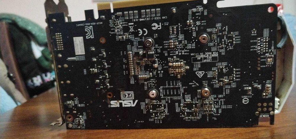 Prodavam Asus Radeon DUAL-RX 460-O2G