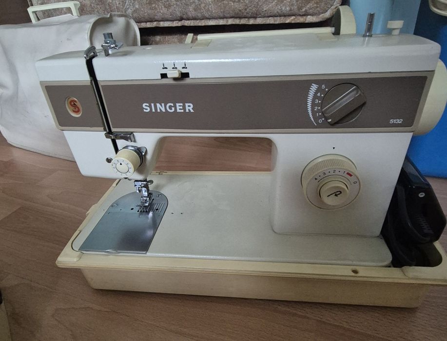 2  Singer шевни машини 
Singer 5132