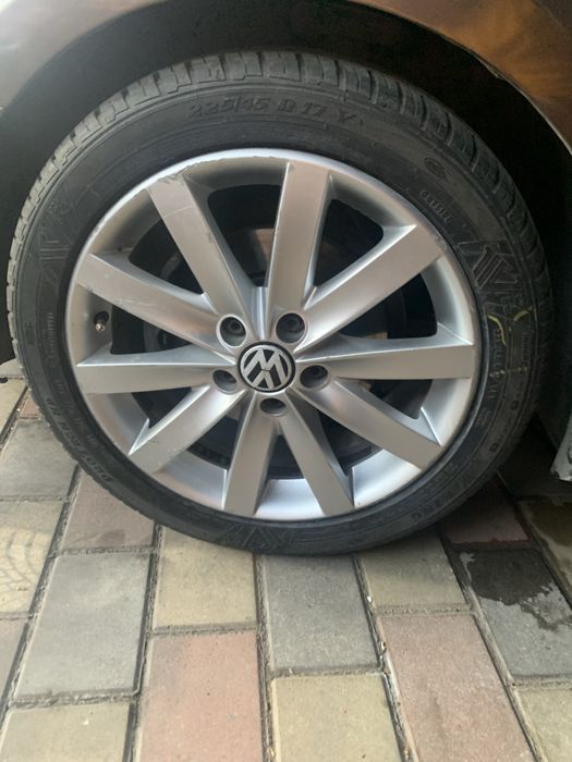 Anvelope vară echipate cu genți